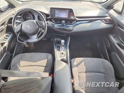 Zdjęcie 8 z 14 samochodu: 2018 TOYOTA C-HR XLE PREMIUM VIN:NMTKHMBX9JR041971 - miniatura