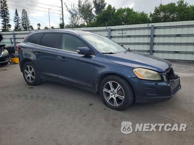 Czwarte zdjęcie samochodu z boku: 2011 VOLVO XC60 T6 VIN:YV4902DZ6B2175952 - miniatura
