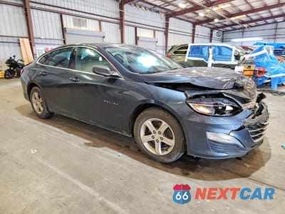 Czwarte zdjęcie samochodu z boku: 2020 CHEVROLET MALIBU LS VIN:1G1ZC5ST7LF014006 - miniatura