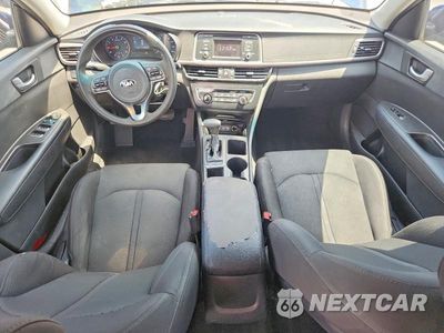 Zdjęcie 8 z 12 samochodu: 2017 KIA OPTIMA LX VIN:5XXGT4L38HG174878 - miniatura