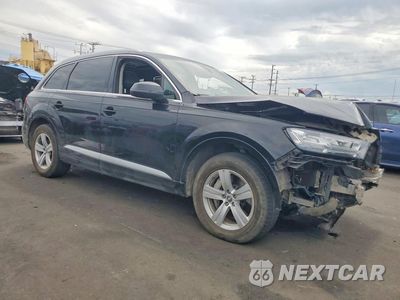 Czwarte zdjęcie samochodu z boku: 2019 AUDI Q7 PREMIUM PLUS VIN:WA1LHAF77KD024947 - miniatura