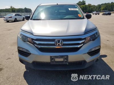 Piąte zdjęcie samochodu w środku: 2018 HONDA PILOT LX VIN:5FNYF5H1XJB004118 - miniatura