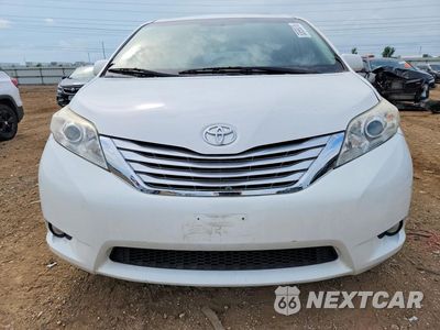 Piąte zdjęcie samochodu w środku: 2014 TOYOTA SIENNA XLE 8-PASSENGER VIN:5TDYK3DC1ES452160 - miniatura