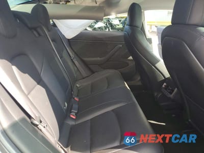 Zdjęcie 10 z 12 samochodu: 2018 TESLA MODEL 3 VIN:5YJ3E1EA2JF024339 - miniatura