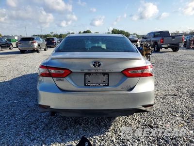 Zdjęcie 6 z 12 samochodu: 2018 TOYOTA CAMRY LE VIN:4T1B31HK7JU500576 - miniatura