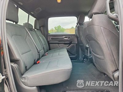 Zdjęcie 10 z 13 samochodu: 2023 RAM 1500 BIG HORN/LONE STAR VIN:1C6RRFFG1PN642929 - miniatura