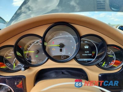 Zdjęcie 9 z 13 samochodu: 2015 PORSCHE PANAMERA SE HYBRID VIN:WP0AD2A7XFL041534 - miniatura
