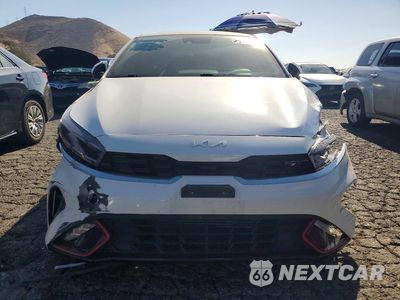 Piąte zdjęcie samochodu w środku: 2023 KIA FORTE GT VIN:3KPF44AC3PE626335 - miniatura