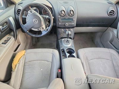 Zdjęcie 8 z 12 samochodu: 2009 NISSAN ROGUE S VIN:JN8AS58V09W435773 - miniatura