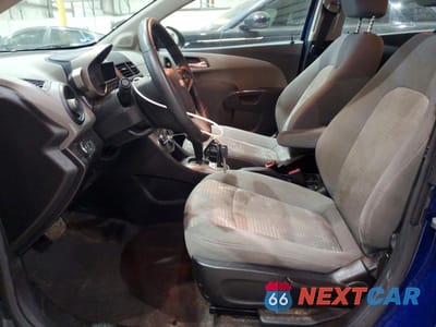 Zdjęcie 7 z 12 samochodu: 2013 CHEVROLET SONIC LS VIN:1G1JA5SH3D4257520 - miniatura