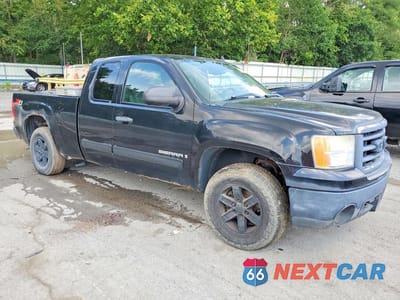 Czwarte zdjęcie samochodu z boku: 2008 GMC SIERRA K1500 VIN:2GTEK19J881100672 - miniatura