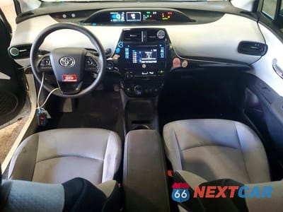 Zdjęcie 8 z 12 samochodu: 2019 TOYOTA PRIUS LE VIN:JTDKARFUXK3085239 - miniatura