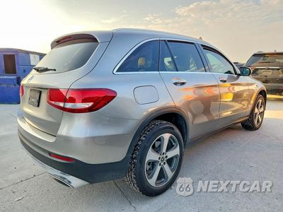 Trzecie zdjęcie samochodu z tyłu: 2019 MERCEDES-BENZ GLC 300 VIN:WDC0G4JB3KV170761 - miniatura
