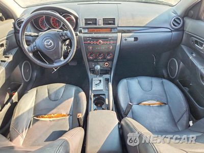 Zdjęcie 8 z 12 samochodu: 2005 MAZDA 3 HATCHBACK VIN:JM1BK143351295819 - miniatura