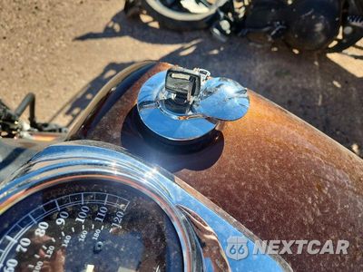 Zdjęcie 8 z 9 samochodu: 2019 HONDA VT750 C VIN:JH2RC5002KK500199 - miniatura