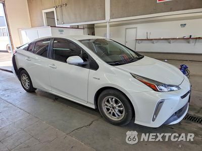 Czwarte zdjęcie samochodu z boku: 2021 TOYOTA PRIUS XLE AWD-E VIN:JTDL9MFU7M3025650 - miniatura