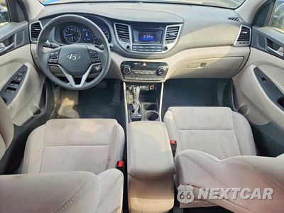 Zdjęcie 8 z 12 samochodu: 2017 HYUNDAI TUCSON SE VIN:KM8J3CA42HU541680 - miniatura