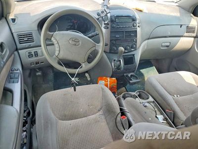 Zdjęcie 8 z 13 samochodu: 2006 TOYOTA SIENNA LE 7 PASSENGER VIN:5TDZA23C96S484522 - miniatura