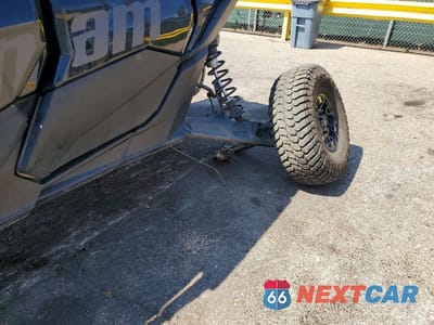 Zdjęcie 9 z 10 samochodu: 2021 CAN-AM MAVERICK X3 MAX X RS TURBO RR VIN:3JBVNAV44MK003865 - miniatura