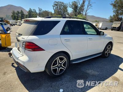 Trzecie zdjęcie samochodu z tyłu: 2017 MERCEDES-BENZ GLE 350 4MATIC VIN:4JGDA5HB7HA930738 - miniatura