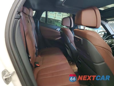 Zdjęcie 11 z 13 samochodu: 2021 BMW X6 XDRIVE40I VIN:5UXCY6C03M9E59823 - miniatura