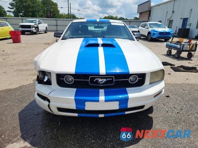 Piąte zdjęcie samochodu w środku: 2007 FORD MUSTANG VIN:1ZVFT80N275322340 - miniatura