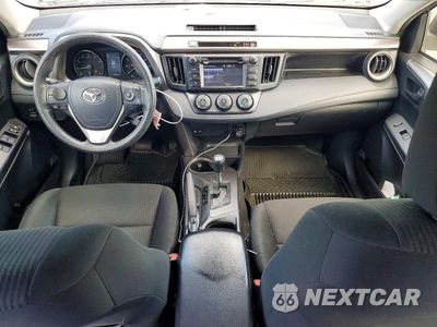 Zdjęcie 8 z 12 samochodu: 2018 TOYOTA RAV4 LE VIN:JTMBFREV2JD251340 - miniatura