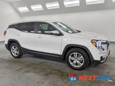 Czwarte zdjęcie samochodu z boku: 2024 GMC TERRAIN SLE VIN:3GKALMEGXRL388044 - miniatura