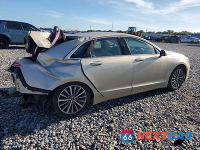 Trzecie zdjęcie samochodu z tyłu: 2017 LINCOLN MKZ VIN:3LN6L5A93HR614723 - miniatura