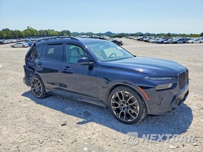 Czwarte zdjęcie samochodu z boku: 2024 BMW X7 XDRIVE40I VIN:5UX23EM02R9W18807 - miniatura