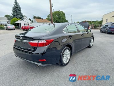 Czwarte zdjęcie samochodu z boku: 2013 LEXUS ES 350 VIN:JTHBK1GG3D2059676 - miniatura