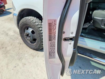 Zdjęcie 12 z 12 samochodu: 2018 RAM 3500 ST VIN:3C63RRGL0JG339269 - miniatura