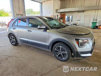 Czwarte zdjęcie samochodu z boku: 2023 KIA NIRO LX VIN:KNDCP3LE2P5065205 - miniatura