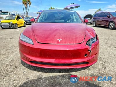 Piąte zdjęcie samochodu w środku: 2025 TESLA MODEL 3 VIN:5YJ3E1EBXSF940244 - miniatura