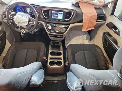 Zdjęcie 8 z 13 samochodu: 2022 CHRYSLER VOYAGER LX VIN:2C4RC1CG8NR166082 - miniatura