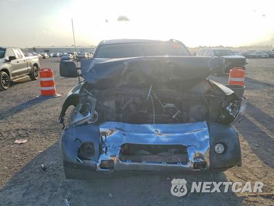 Piąte zdjęcie samochodu w środku: 2015 NISSAN TITAN SV VIN:1N6BA0ED8FN504841 - miniatura