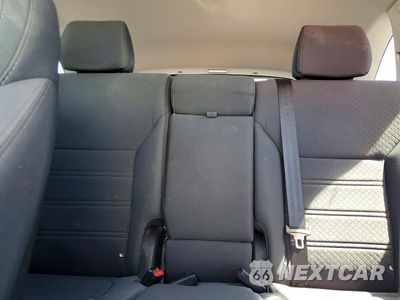 Zdjęcie 10 z 13 samochodu: 2016 KIA SORENTO LX VIN:5XYPG4A34GG122083 - miniatura