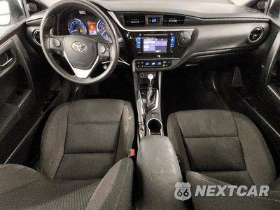 Zdjęcie 8 z 12 samochodu: 2019 TOYOTA COROLLA LE VIN:5YFBURHE7KP903708 - miniatura