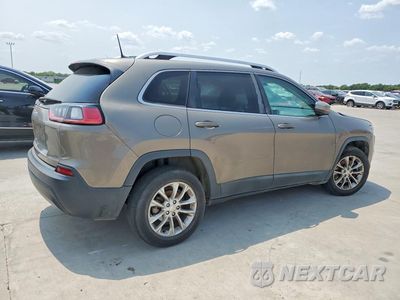 Trzecie zdjęcie samochodu z tyłu: 2019 JEEP CHEROKEE LATITUDE VIN:1C4PJLCBXKD396055 - miniatura