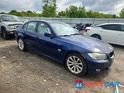 Czwarte zdjęcie samochodu z boku: 2011 BMW 328 XI SULEV VIN:WBAPK5G5XBNN26145 - miniatura