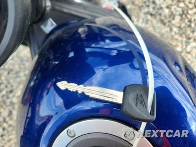 Zdjęcie 8 z 9 samochodu: 2021 HONDA CMX300 VIN:MLHNC5315M5400138 - miniatura