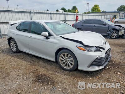 Czwarte zdjęcie samochodu z boku: 2024 TOYOTA CAMRY LE VIN:4T1C11AK1RU214948 - miniatura