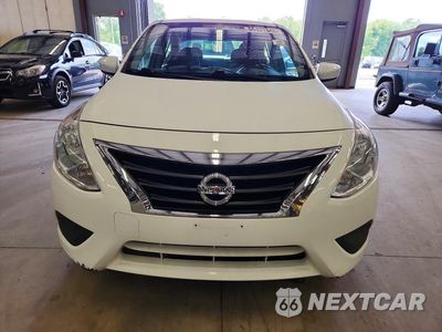 Piąte zdjęcie samochodu w środku: 2017 NISSAN VERSA 1.6 SV VIN:3N1CN7AP7HL851121 - miniatura