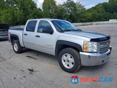 Czwarte zdjęcie samochodu z boku: 2012 CHEVROLET SILVERADO K1500 LT VIN:3GCPKSE70CG270341 - miniatura