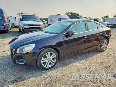 2013 VOLVO S60 T5 YV1612FS1D2177267 - główne zdjęcie licytacji z USA - miniatura