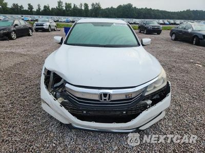 Piąte zdjęcie samochodu w środku: 2016 HONDA ACCORD SPORT VIN:1HGCR2F50GA035256 - miniatura