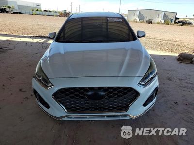 Piąte zdjęcie samochodu w środku: 2018 HYUNDAI SONATA SPORT VIN:5NPE34AF7JH684881 - miniatura