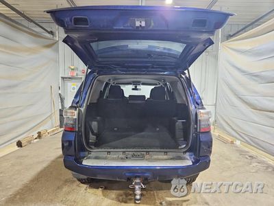 Zdjęcie 6 z 13 samochodu: 2014 TOYOTA 4RUNNER SR5 VIN:JTEBU5JR7E5194247 - miniatura