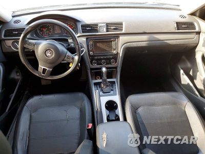Zdjęcie 8 z 12 samochodu: 2015 VOLKSWAGEN PASSAT SE VIN:1VWBS7A38FC014589 - miniatura