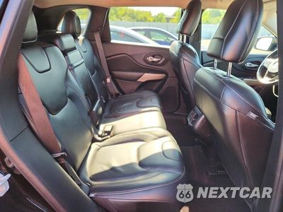 Zdjęcie 11 z 13 samochodu: 2017 JEEP CHEROKEE LATITUDE VIN:1C4PJMCBXHW579586 - miniatura